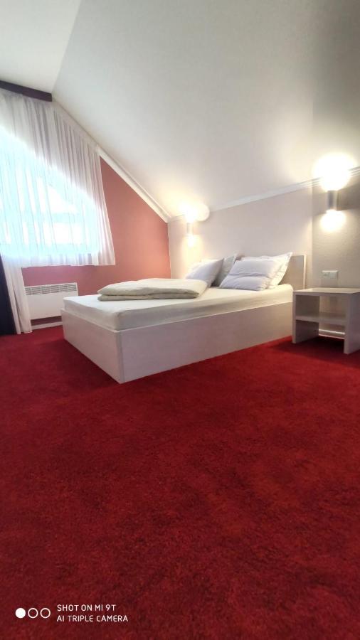 Bra Haus Hotell Branev Eksteriør bilde